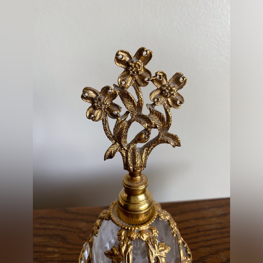 Vintage Gold Floral Perfume Bottle - Picture 2 of 6